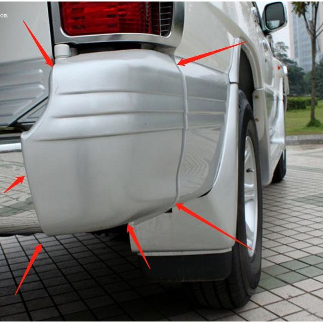 适用长丰猎豹V31黑金刚V32奇兵V33后杠包角后包围后杠包围配件