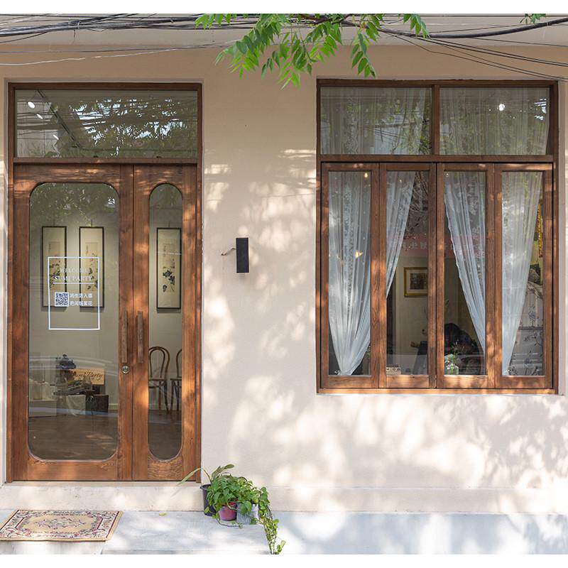 纯实木入户门窗定制 网红店铺原木入户门左右折叠窗上掀窗推拉窗