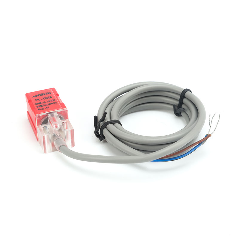 方形接近开关SN04-N三线NPN/PNP常开/常闭5V-30V金属传感器PL-05N