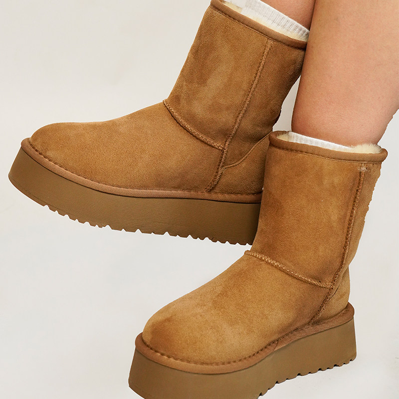 防滑厚底雪地靴羊皮毛一体桑坡