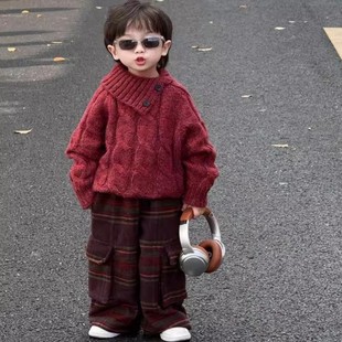 法国小少爷帅气冬装套装新款儿童圣诞新年红色毛衣工装裤两件套潮