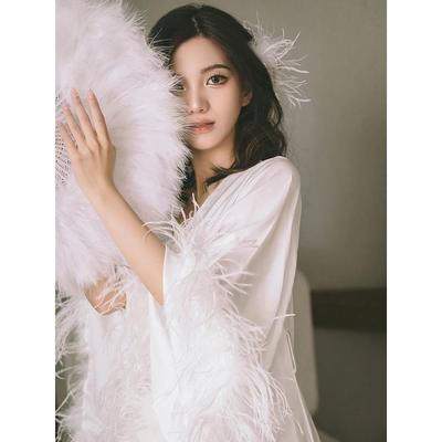 新中式新娘羽毛扇子仙气订婚礼服结婚饰品团扇手捧花晨袍拍照道具