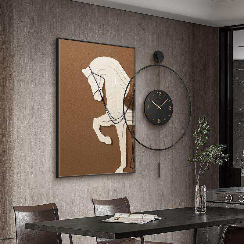 马到成功带钟表时钟轻奢高档大气高级感饭厅餐厅装饰画客厅挂画马