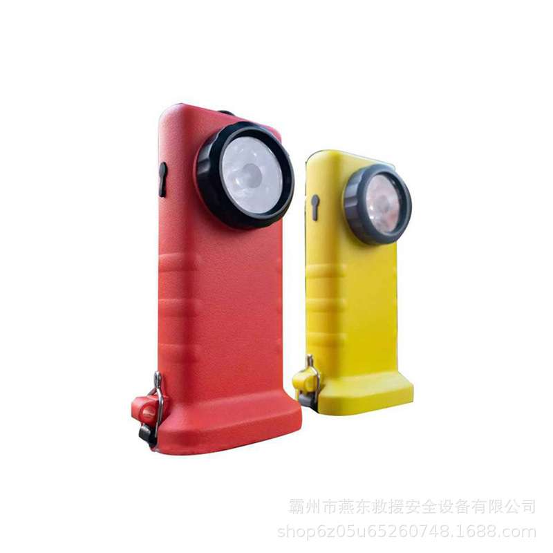 三挡可调胸挂式照明灯佩戴式小型长续航应急灯多用途高亮照明手电