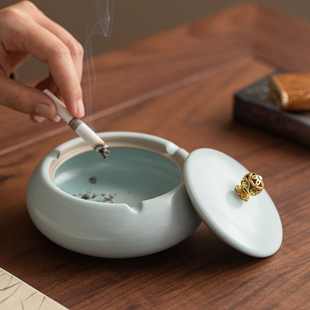 潮流创意防飞灰防风烟缸酒店定制 汝窑烟灰缸带盖家用办公室个性