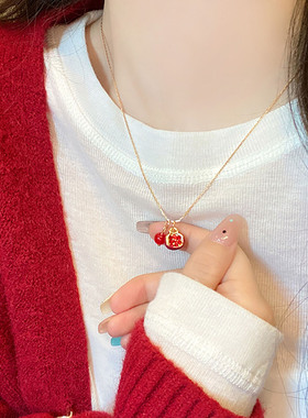 轻奢安可拉红石榴项链