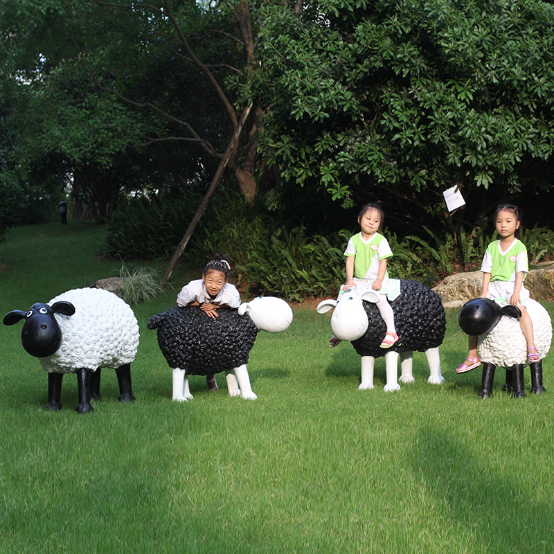 极速卡通羊雕塑户外园林景观x小品景区售楼部装饰品摆件玻璃钢动
