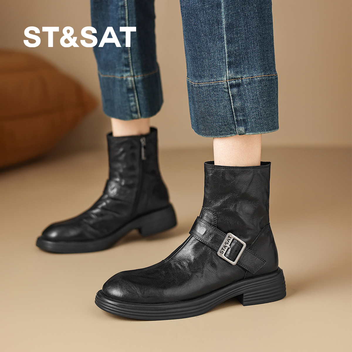 星期六2025新款英伦风皮带扣短靴女粗跟百搭机车靴厚底保暖马丁靴