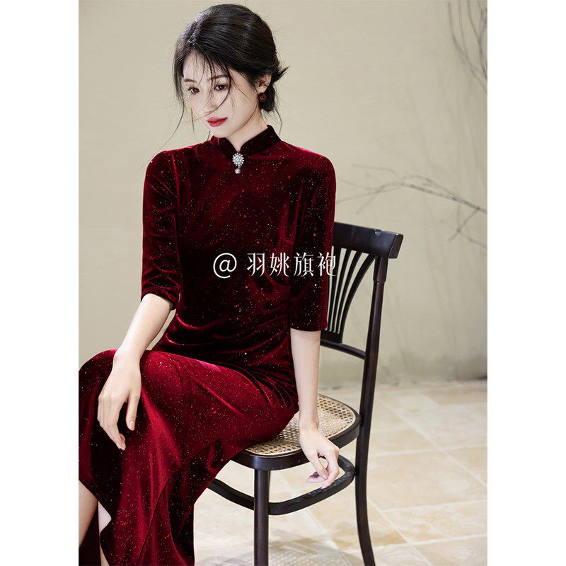 新品新中式红色旗袍女中国风丝z绒烫金高端优雅气质订婚日常改良