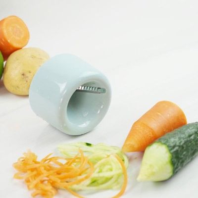 极速Handhelhd Spiral Blade Grater Carrot Cucumber Grater