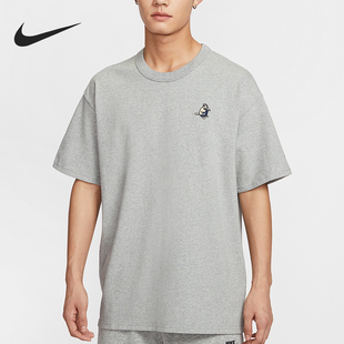 IH0818 Nike 宽松印花复古短袖 Sportswear男士 063 耐克官方正品