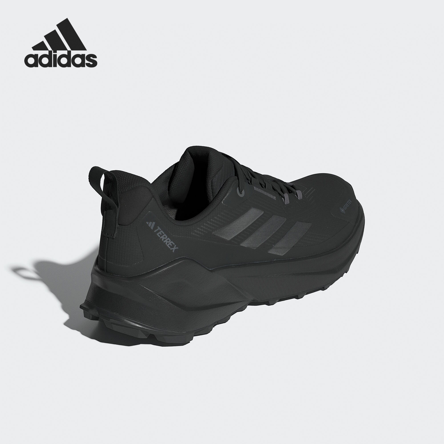 Adidas/阿迪达斯正品2024新款男士健身运动耐磨户外鞋IE5144