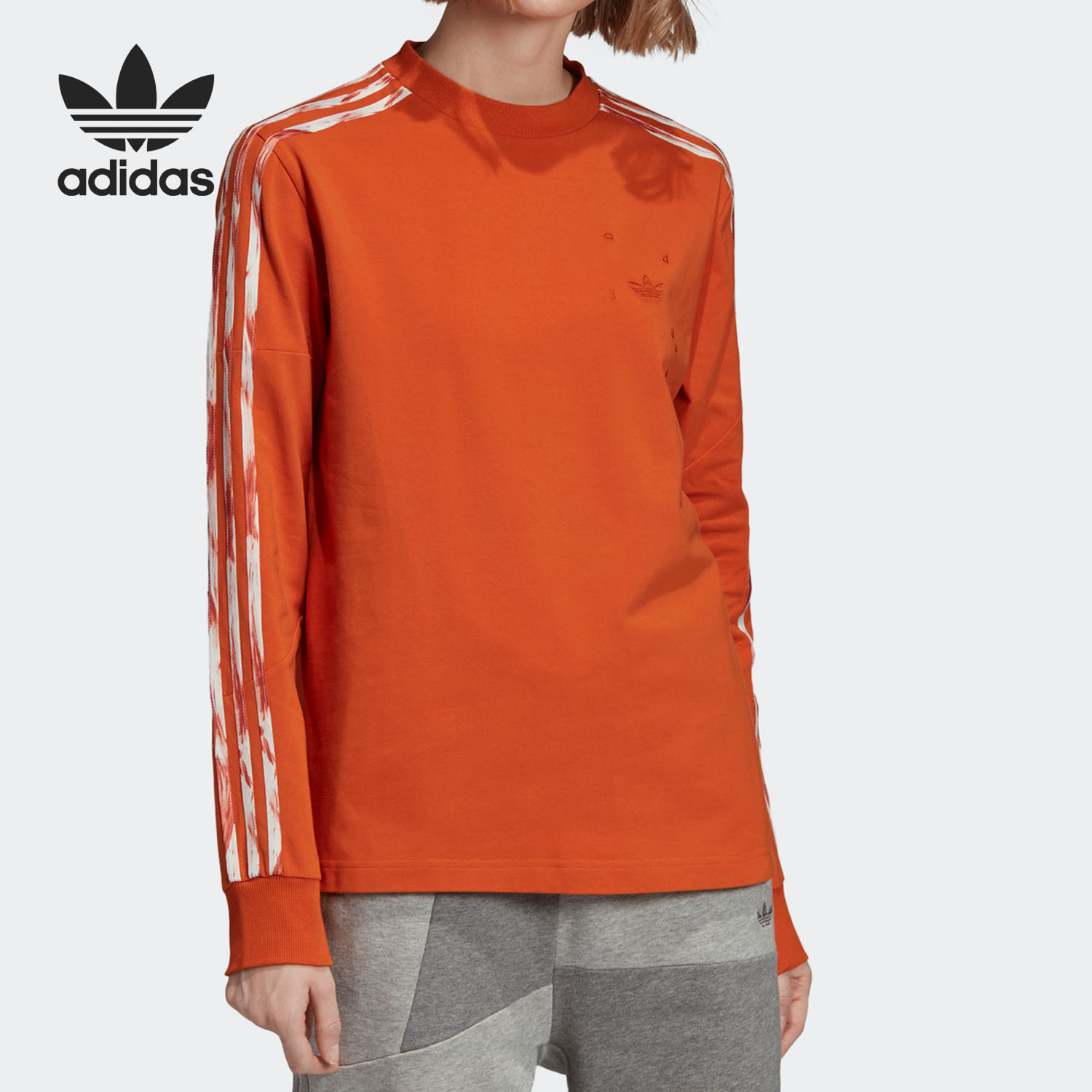 Adidas/阿迪达斯正品三叶草女子运动圆领休闲运动长袖T恤 FN2770