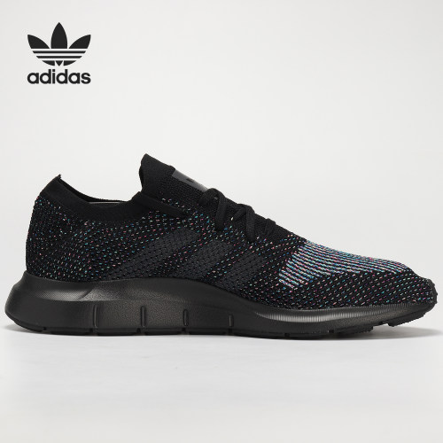 休闲运动鞋Adidas男女同款