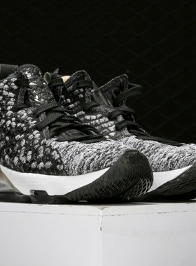 Nike/耐克正品冬季新款大童LNJ勒布朗17黑紫高帮篮球鞋 BQ5594