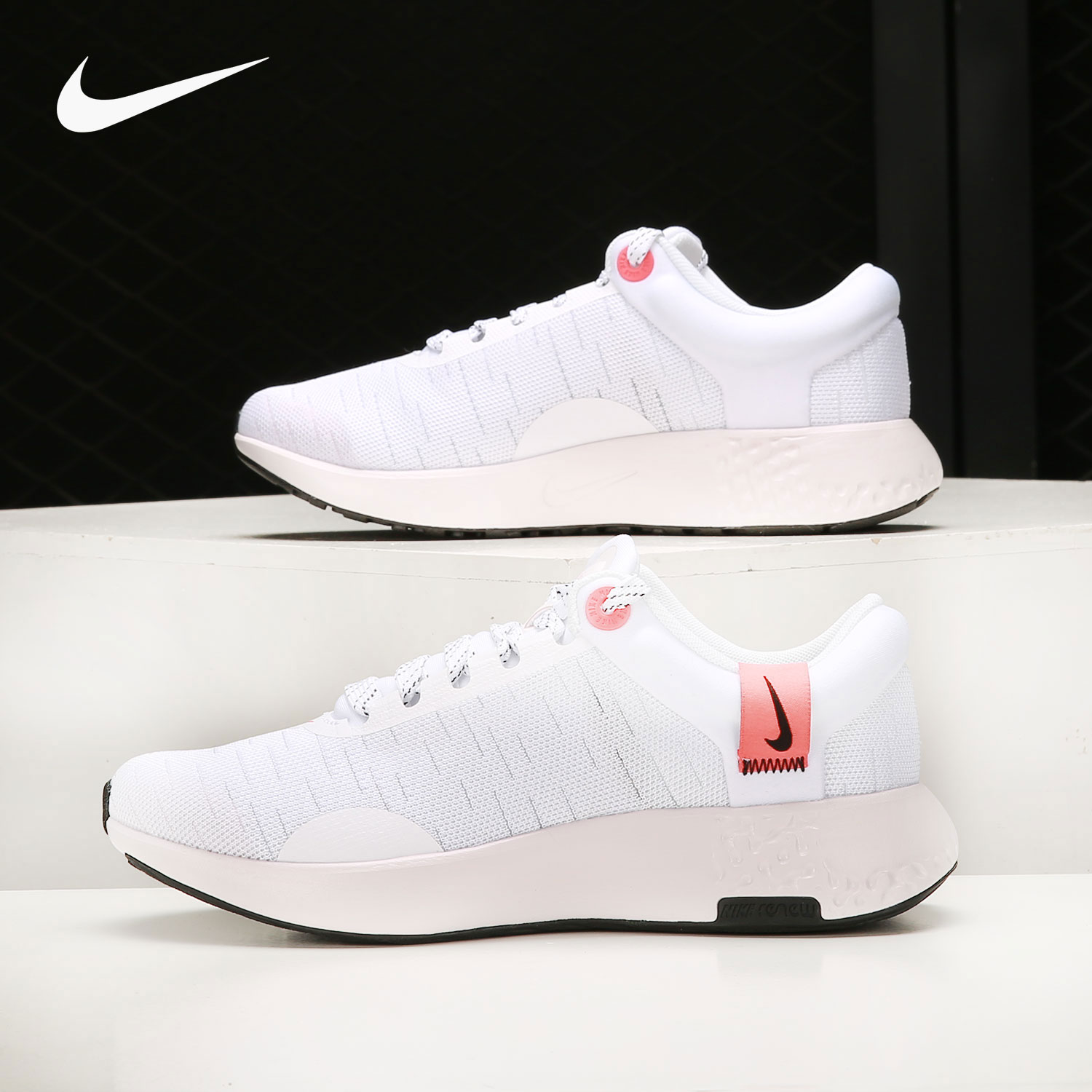 Nike/耐克正品当季新款女子透气减震运动跑步鞋 DB0522-101