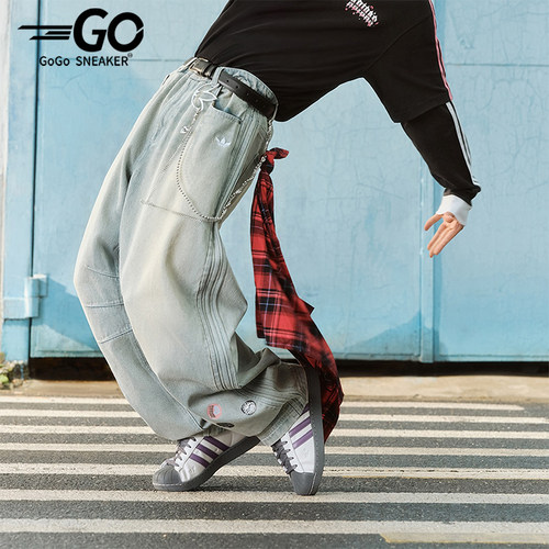 Adidas/阿迪达斯正品三叶草男士时尚经典运动弯刀牛仔长裤KT6366