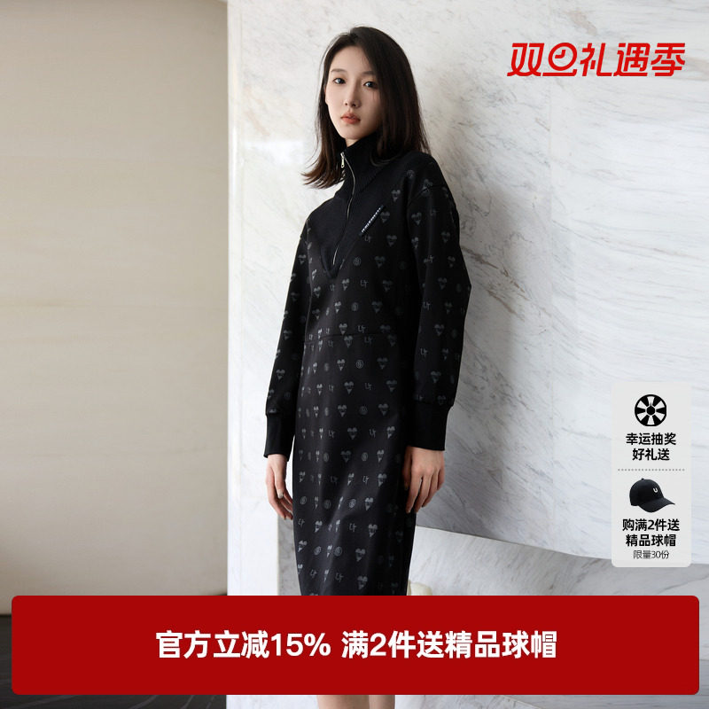 U/TI尤缇2022冬季新款女式满印连衣裙UI4D0490690