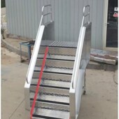 大连华峰定制铝合金机场移动登机梯工作梯安全梯登高梯爬梯活动梯