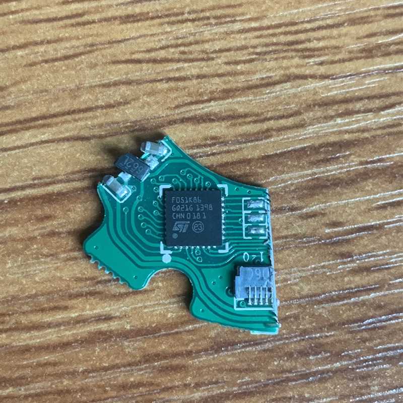 极速STM32F051K8U6  F0J51K86  旧货带板议价