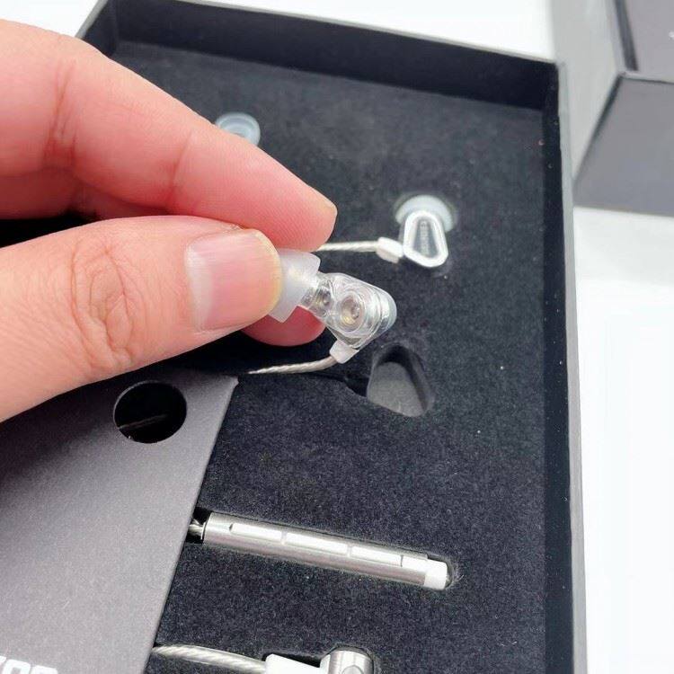 速发四核双动圈耳机入耳式镀银线带麦hifi吃鸡游戏电竞专用重低音