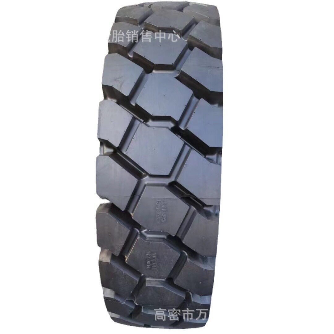 朝阳CB771宽体自卸车胎12.00