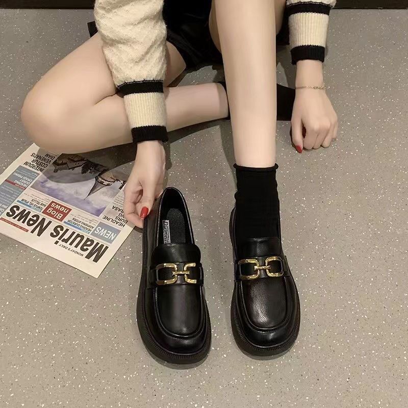 新品大码女鞋40一43韩版链条日系JK小皮鞋英伦风女百Y搭学院风乐