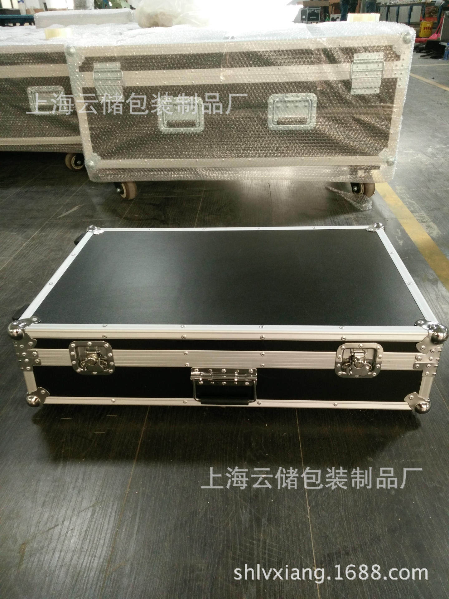 上海航空箱拉杆设备箱音响舞台机箱演出箱展示箱铝箱批发设计制作