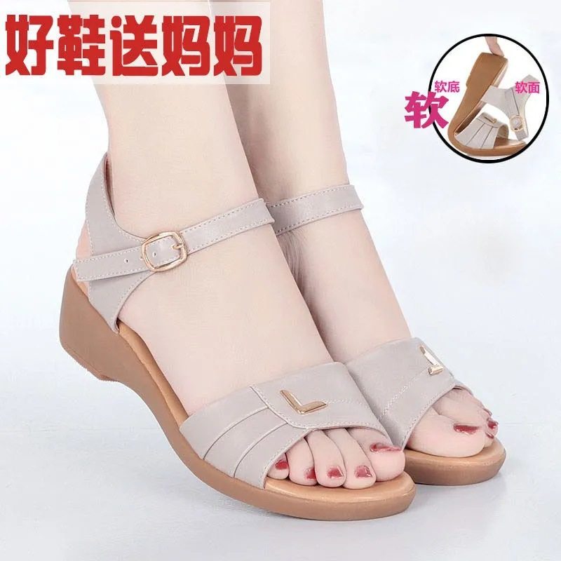 夏季妈妈凉鞋女坡跟平底皮软底中老年中跟牛筋底百搭防滑凉鞋,女鞋,时装凉鞋,淘宝优惠券,粉丝福利购,淘宝优惠卷