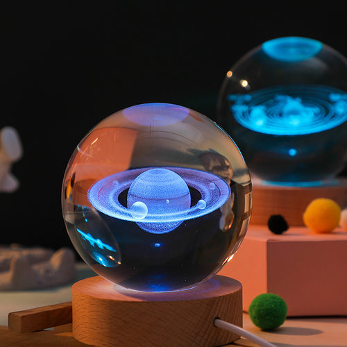 3d水晶球内雕星系宇航员彩光灯创意家居装饰玻璃球小夜灯新年礼物