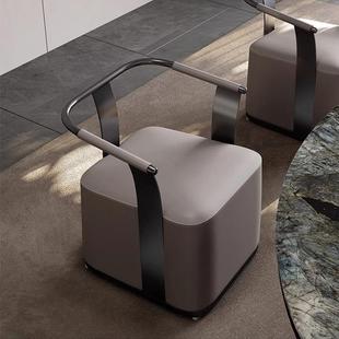 阳台茶椅意式轻奢主人位茶桌专用椅子现代高级皮艺主客人围椅休闲