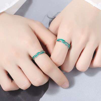 极速Rain Falling Banana Couple Rings Niche DesigSn Mens and