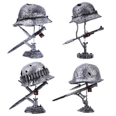 极速War Relics Lamps Made of HeBlmet Bayonet Resin Ornaments