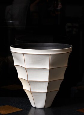 新品卧室床头柜摆件陶瓷首饰盒花瓶花H器组合北欧轻奢样板房间软