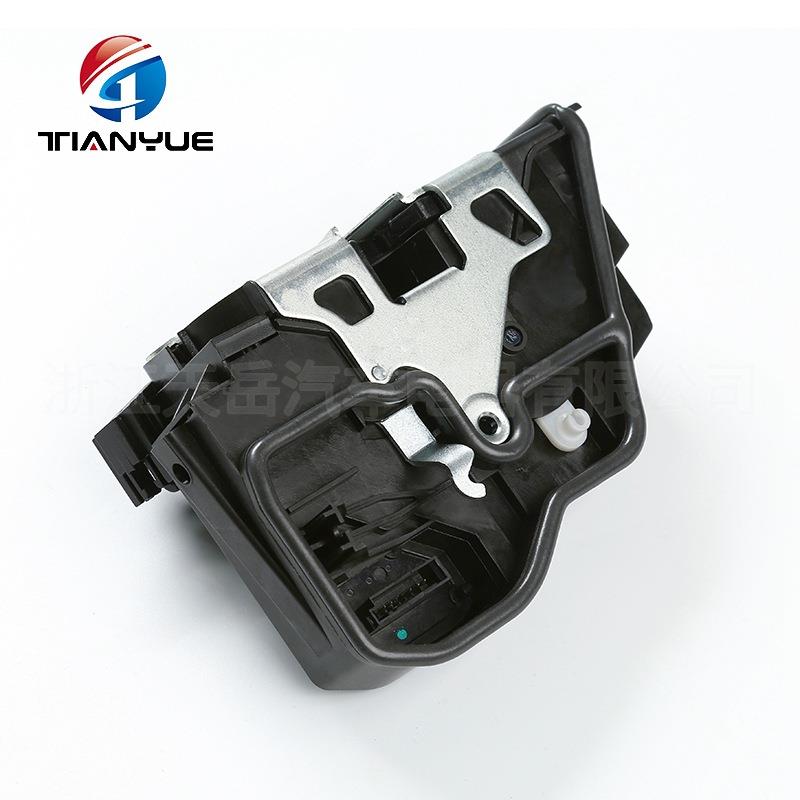 51217202145BM汽车侧门锁左前侧门锁中控闭锁器