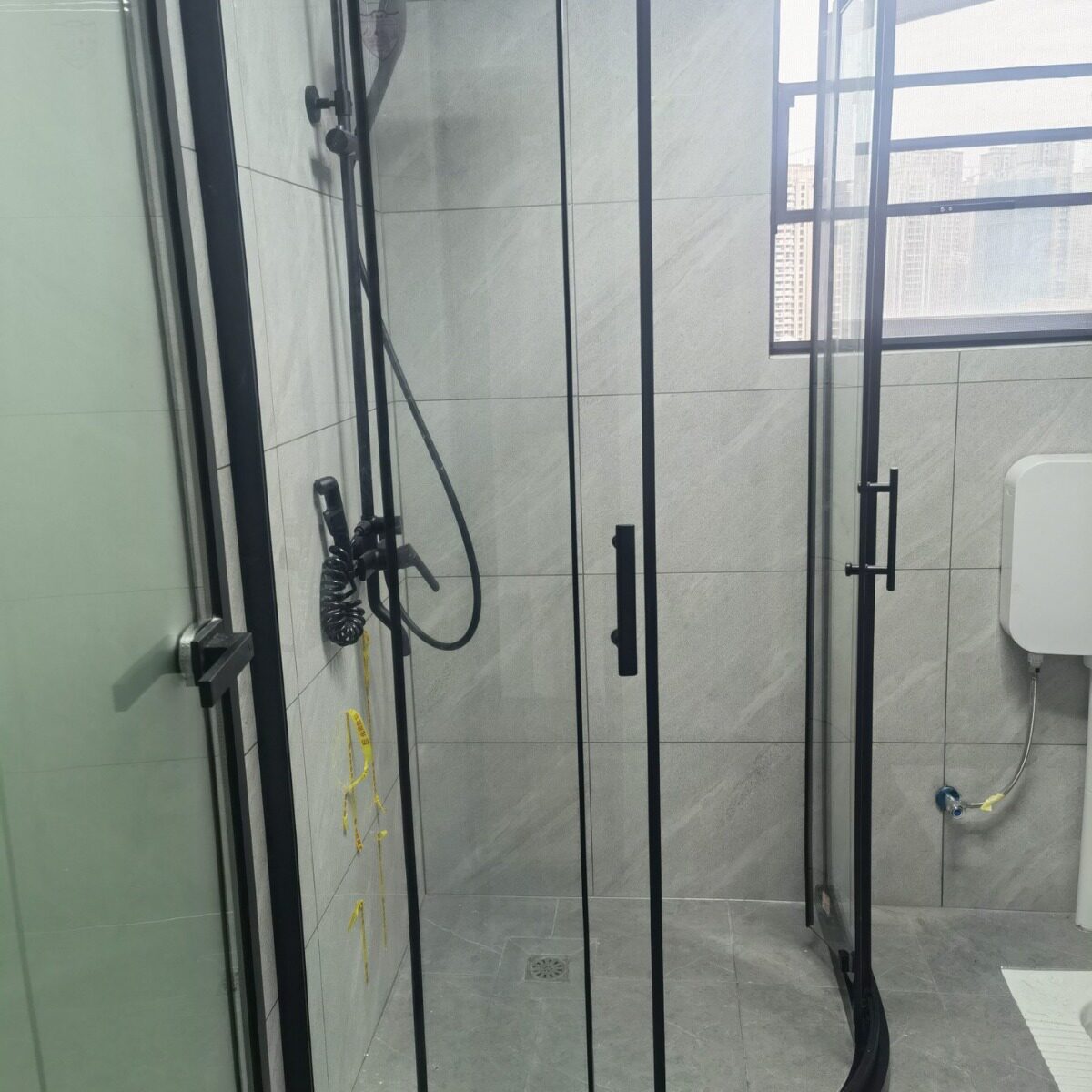 极窄防水钢化玻璃干湿分离屏风