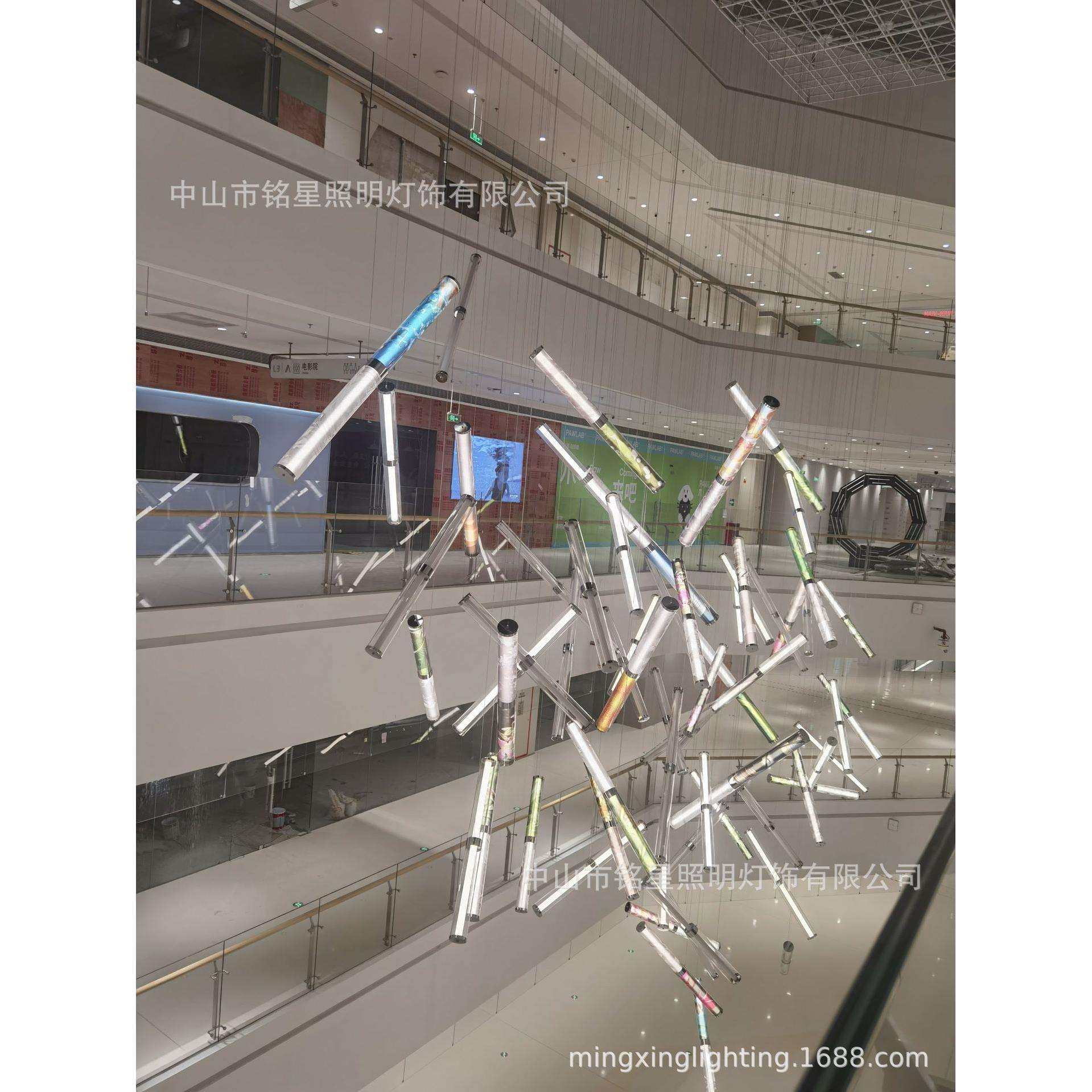 购物中心中庭美陈吊饰装置大型商场中厅美陈灯光艺术布置中空吊灯