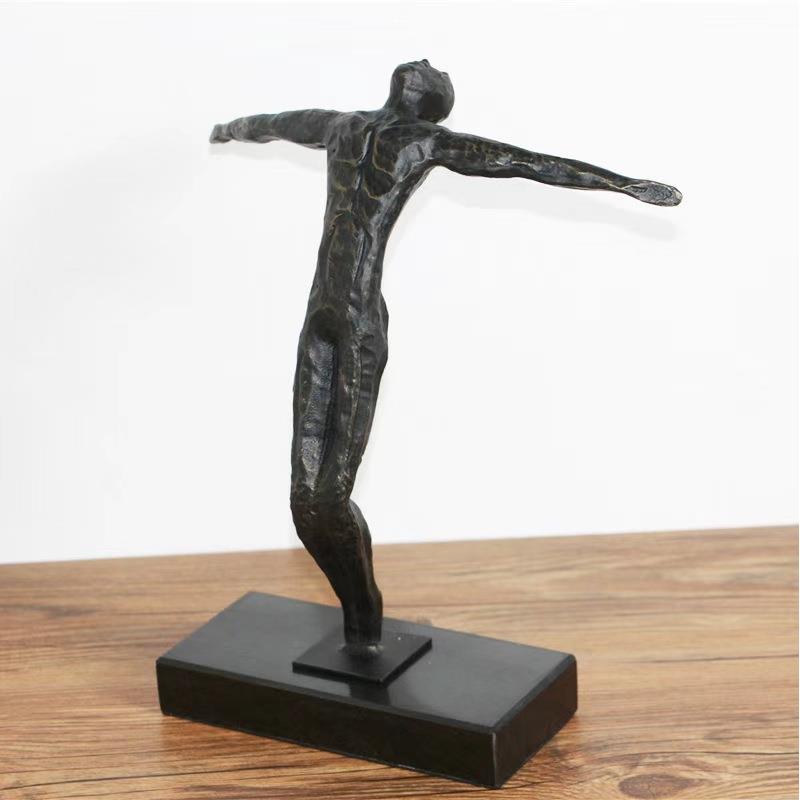 现代简约家居抽象跳水人摆件样板房售楼处现代艺术雕塑金属摆件