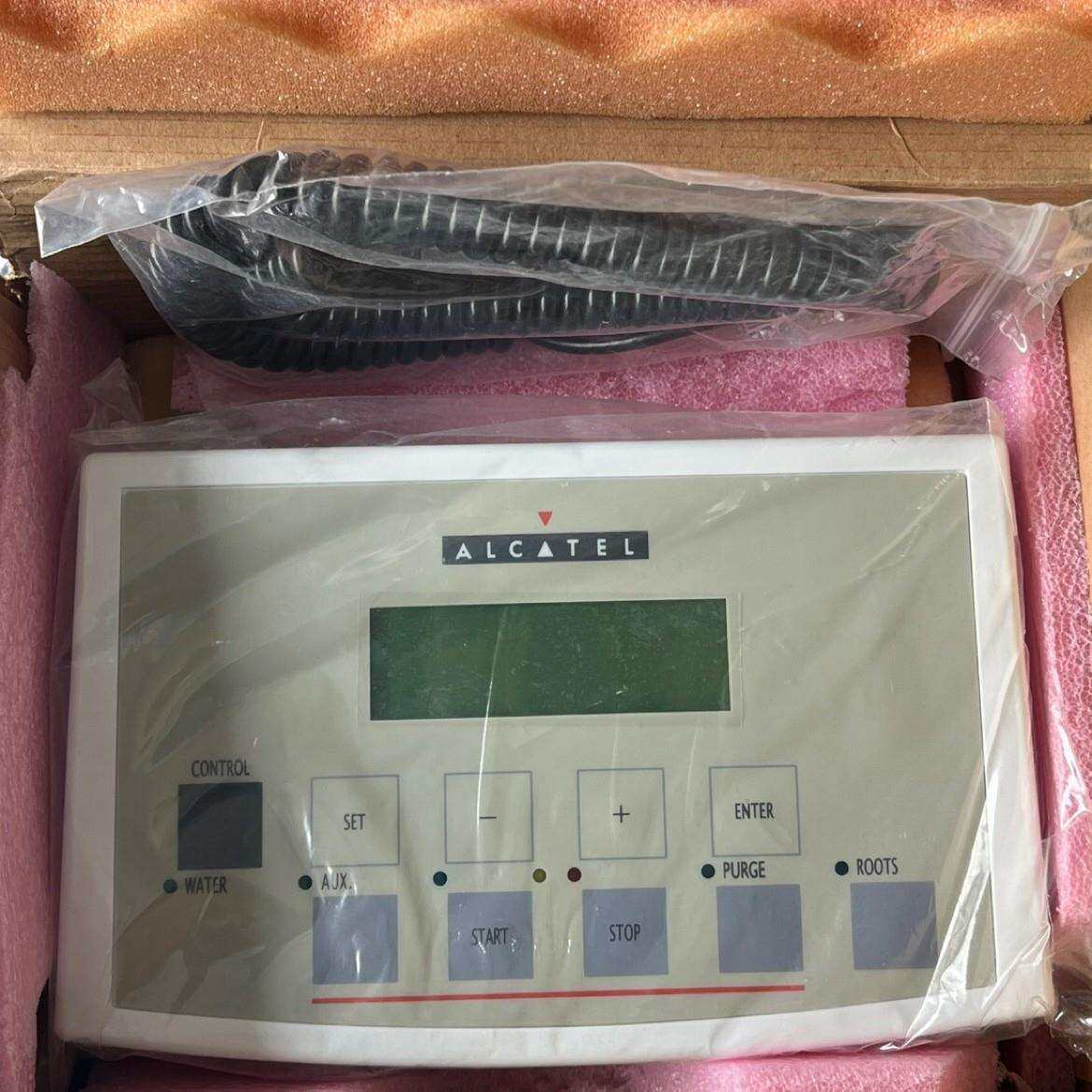 ALCATEL ADIXEN ANNECY 半导体真空泵的手持控制器 110942
