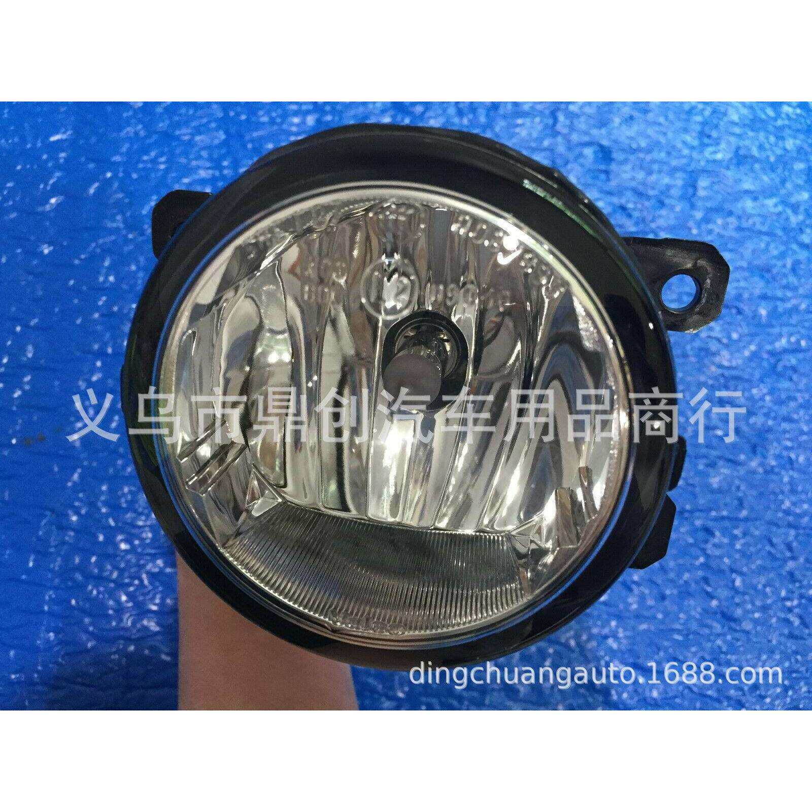 17-18款J-EEP指南者前雾灯68353533AA