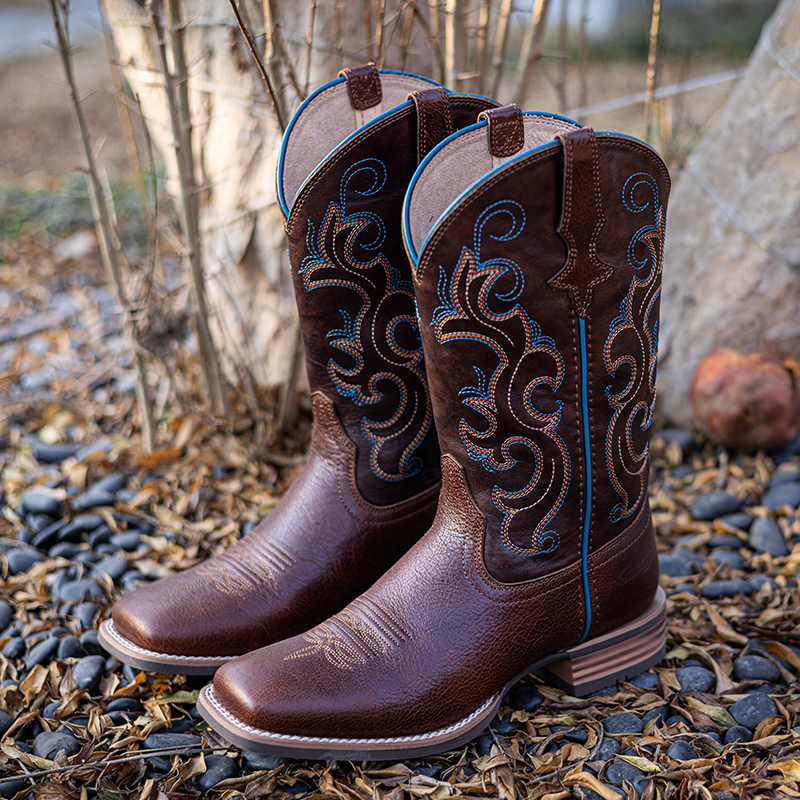 Palitutu刺绣女靴新款百搭马丁靴