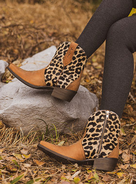 拼接奶牛尖头美式复古民族风短筒西部牛仔靴女真皮棕刺绣长靴时尚