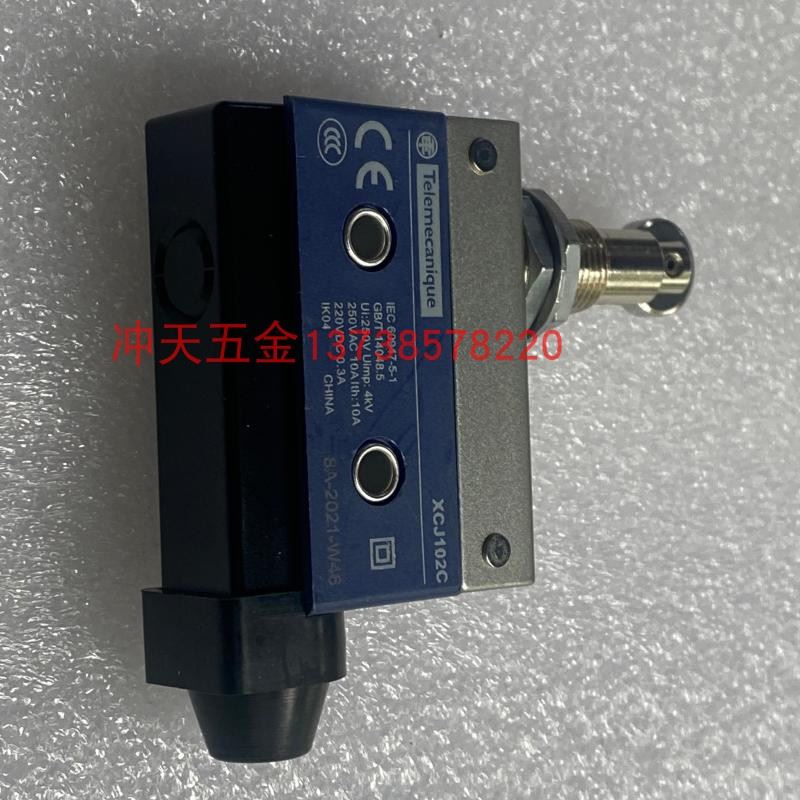 极速。正宗施耐德 XCJ-102C 行程开关 极限开关 10A 25X0VAC 微动