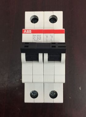 ABB 断路器 S202-C4；10113636