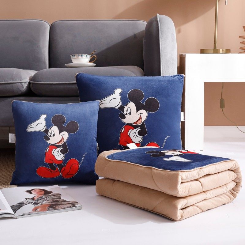 两用珊瑚绒抱枕被子多功能车载毯子办公室午睡枕头汽车折叠空调被