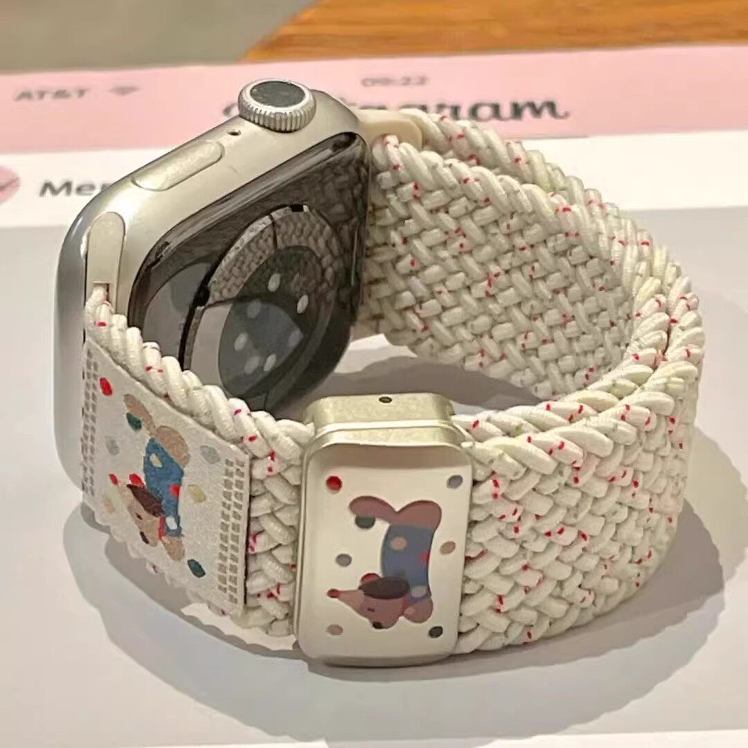 适用苹果手表s10i表带新款Watchs11卡通腊肠狗插画applewatchS987编织磁吸表带华为Fit3创意FIT4小米9Pro夏天