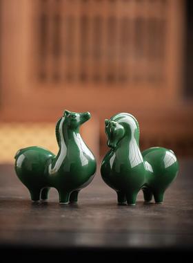绿马创意可爱小唐马摆件中式客厅办公室茶桌面装饰手工陶瓷工艺品