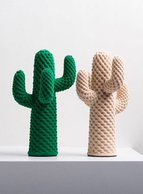 新品装饰推荐仙人掌摆件卧室客y厅北欧简约树脂软装饰品样板间电