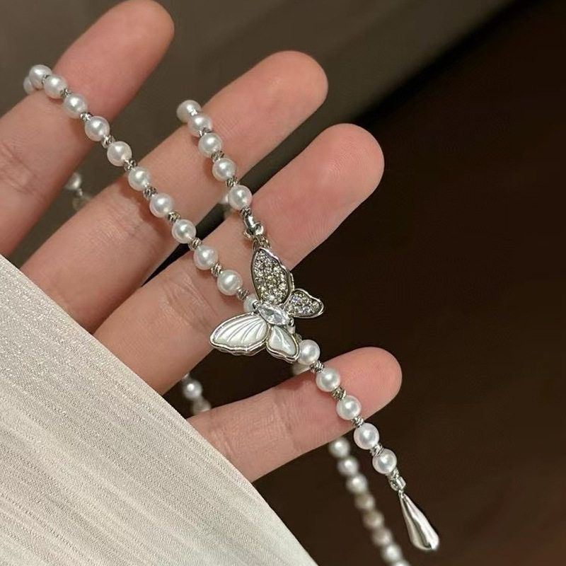 秋冬高级母贝蝴蝶珍珠毛衣链女