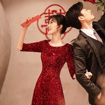 亮片酒红色敬酒服新娘2025新款秋E季小个子结婚订婚礼服回门服简